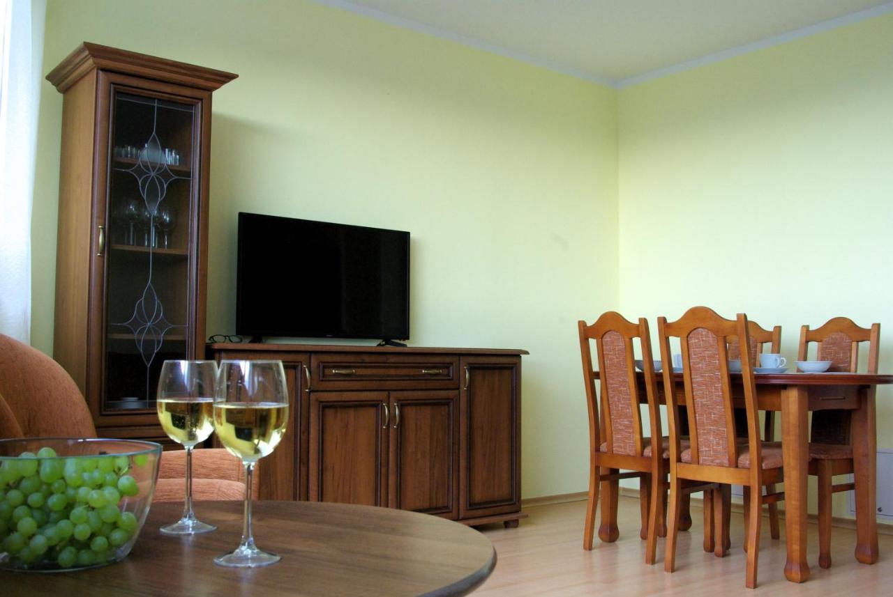 Appartement Apartament Z Widokiem Na Latarnie à Kołobrzeg Extérieur photo